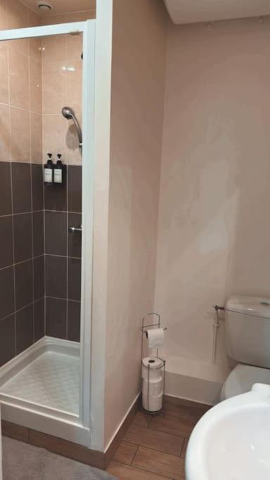 מורה-סור-לואה Beautiful F2 Apartment 5 Stops By Train From Paris מראה חיצוני תמונה