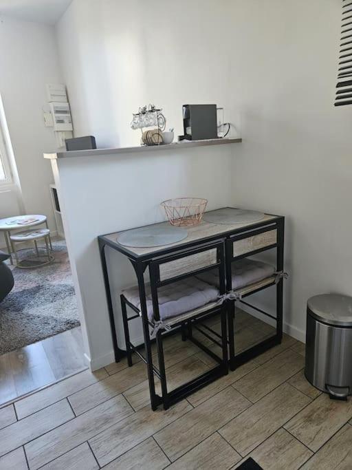 מורה-סור-לואה Beautiful F2 Apartment 5 Stops By Train From Paris מראה חיצוני תמונה