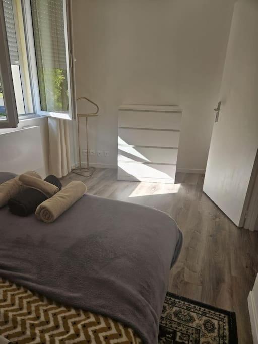 מורה-סור-לואה Beautiful F2 Apartment 5 Stops By Train From Paris מראה חיצוני תמונה